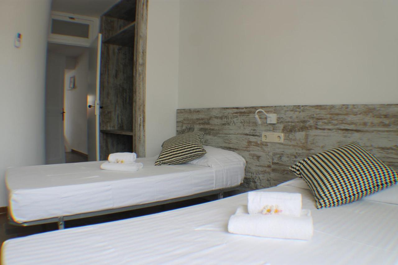 Agi Porthos Apartments โรเซส ภายนอก รูปภาพ