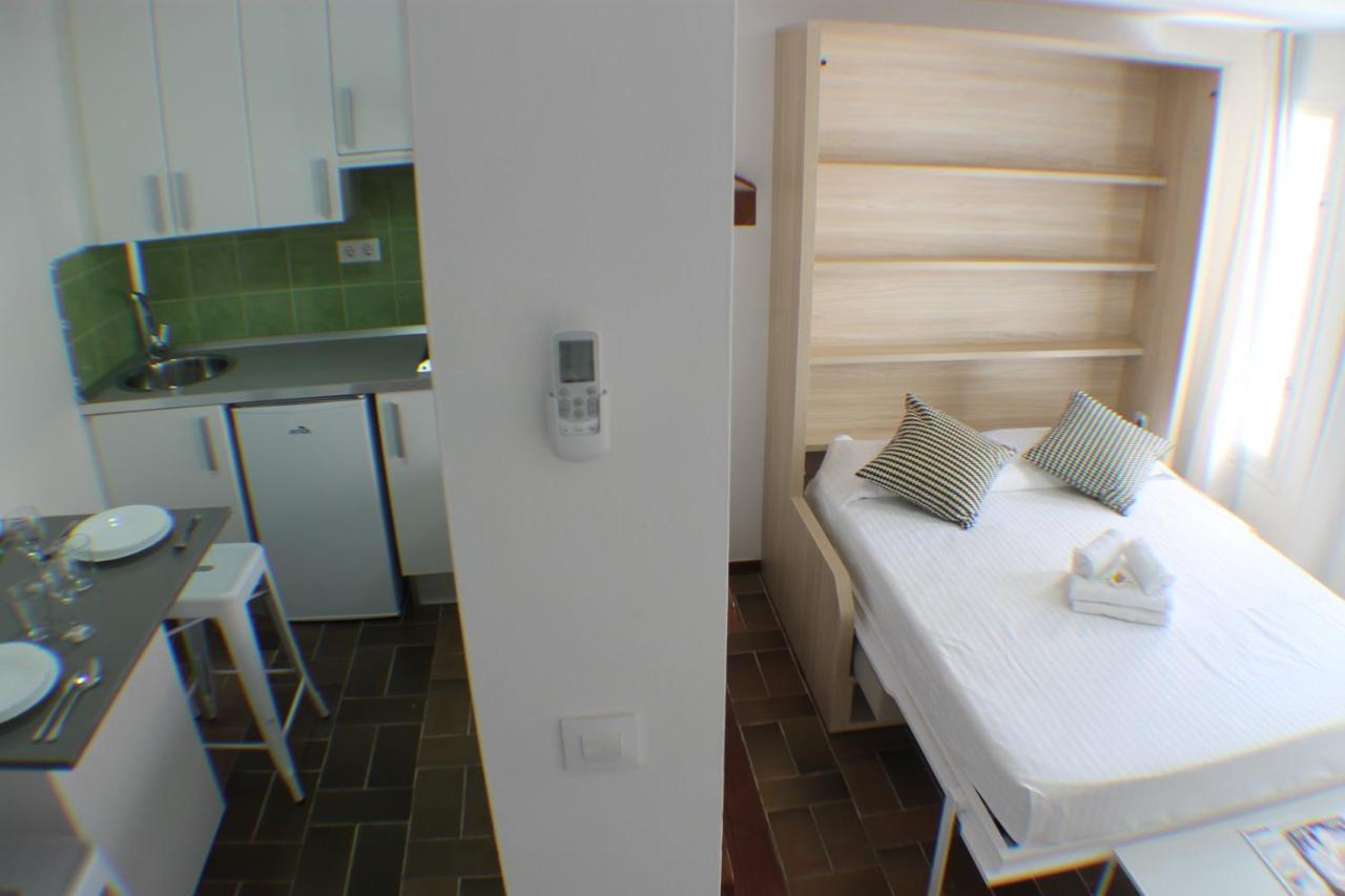 Agi Porthos Apartments โรเซส ภายนอก รูปภาพ